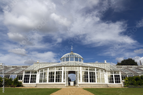 Obraz na płótnie Chiswick Park Greenhouse w salonie
