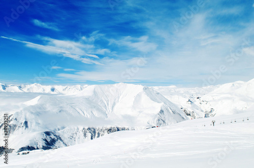 High mountains under snow in the winter © Elnur
