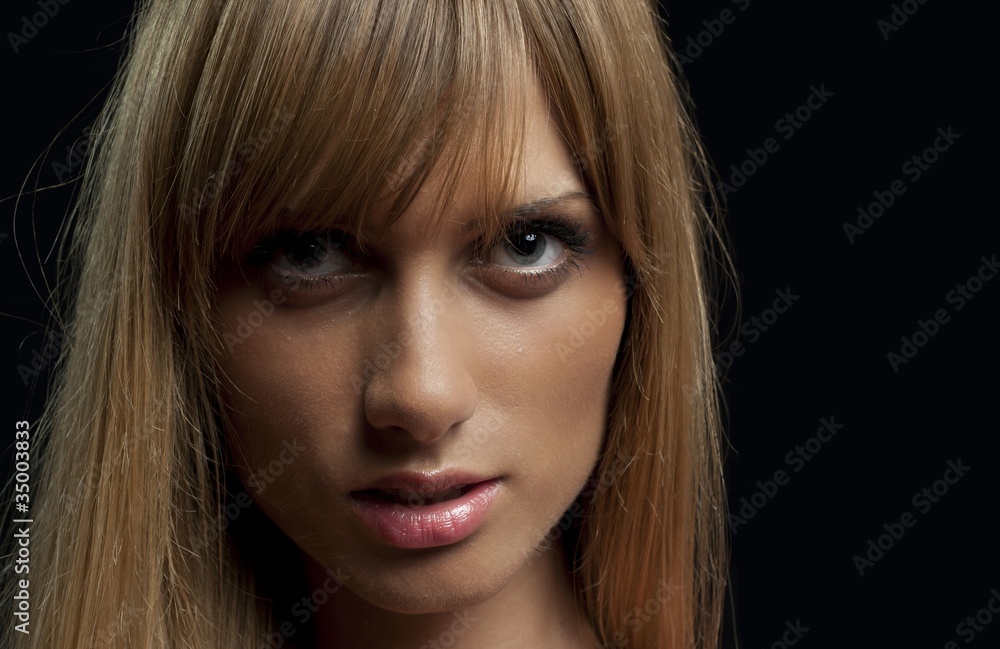 Naklejka premium Portrait of a girl