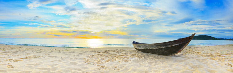 Sierkussen Strand en zee Tropisch strand panorama met palmbomen  © Olga Khoroshunova