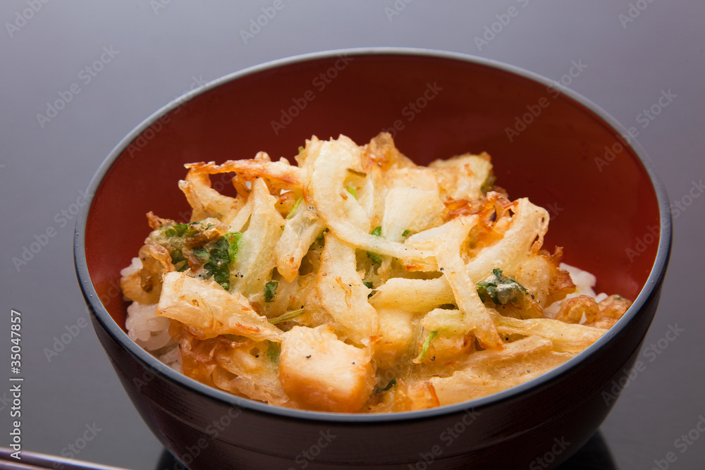 mixture_of_vegetable_bits_and_cuttlefish_fried_in_bowl_2 mixture_of_vegetable_bits_and_cuttlefish_fried_in_bowl_2