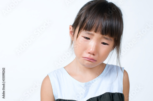 泣く女の子
