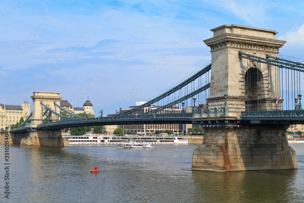 Obraz premium Budapest Chain Bridge