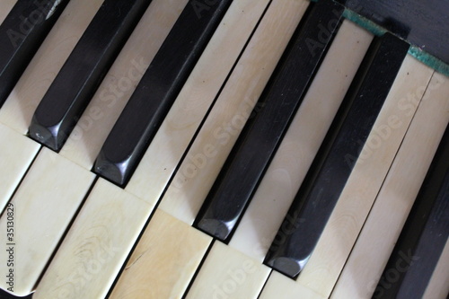 Foto Old piano keys