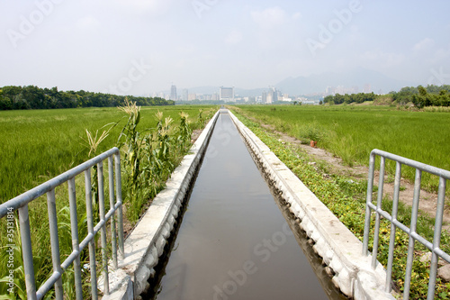 Irrigation canal © photoncatcher36