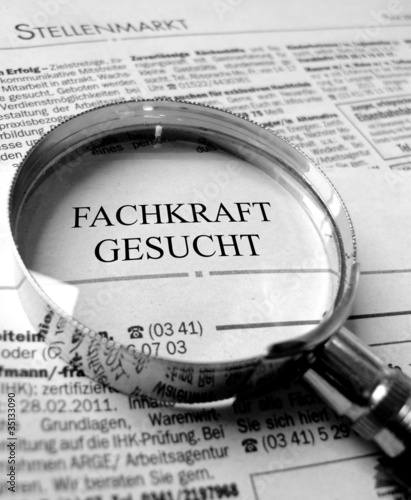 Zeitung Fachkraft gesucht