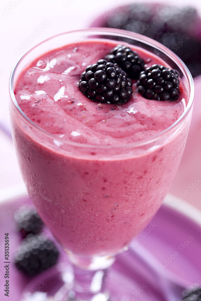 berry smoothie berry smoothie