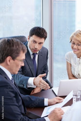 Wallpaper Mural Working Torontodigital.ca