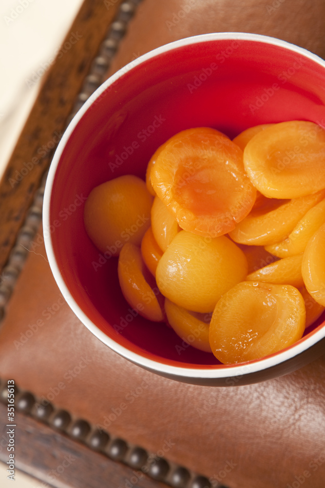 Peach halves in syrup Peach halves in syrup