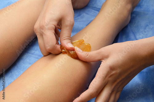 sugaring epilation