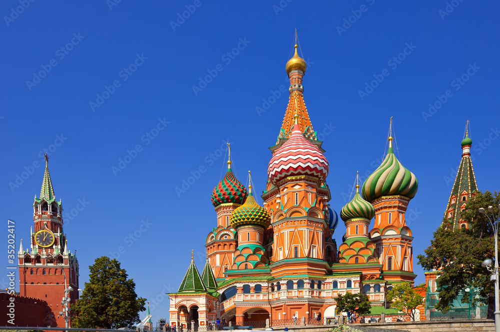 Obraz premium Intercession Cathedral at Red Square