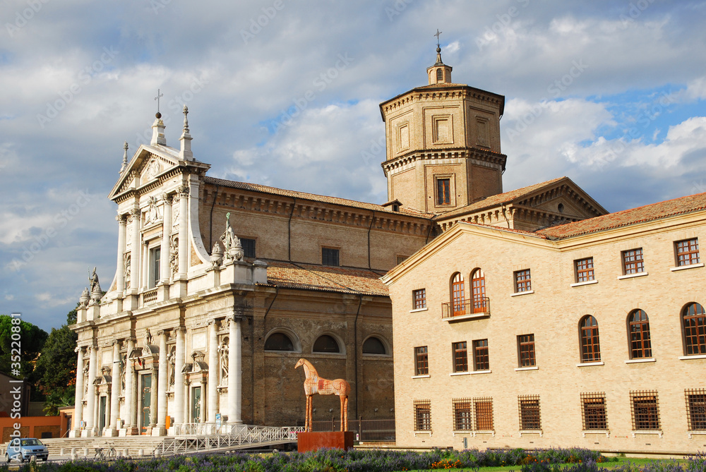 Loggetta Lombardesca and St Maria basilica