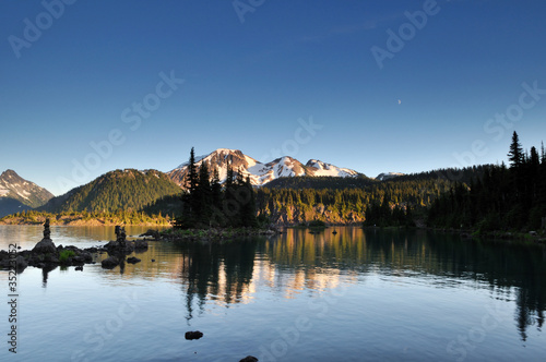 Garibaldi Lake © Lijuan Guo