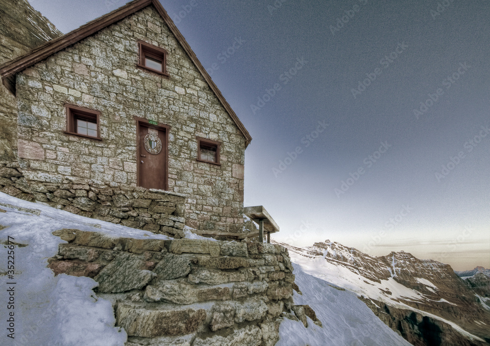 Historic Abbott's Hut in the High Alpine
