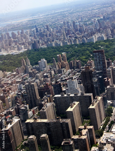 bulding and central park © camophotographie