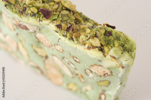 Torrone di pistacchio photo