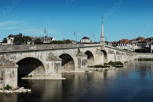 Pont de Blois 41000
