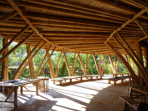 Fototapeta Naklejka Na Ścianę i Meble -  construction en bambou