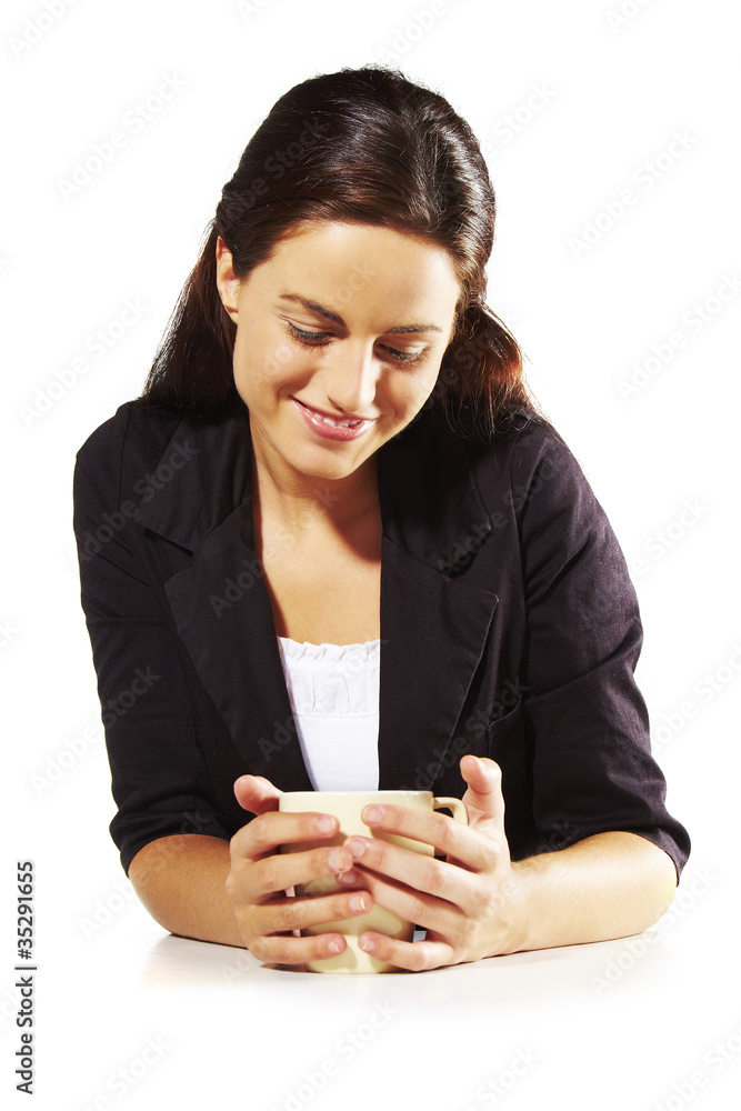 mujer empresaria sonriente tomando una taza de cafe mujer empresaria sonriente tomando una taza de cafe