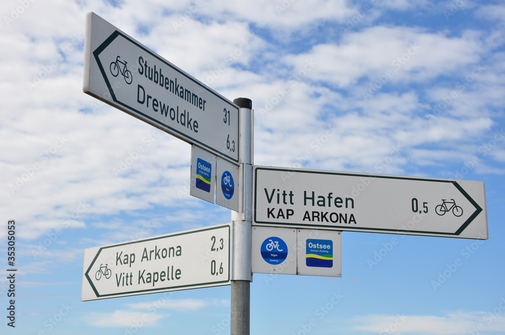 Wegweiser auf der Insel Rügen Wegweiser auf der Insel Rügen