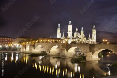 El Pilar en Zaragoza © Ana Tramont