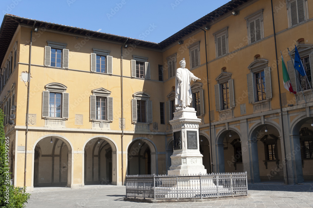 Prato (Tuscany), historic square