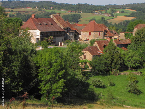 Fortifications de Curemonte   Limousin   Quercy   P  rigord