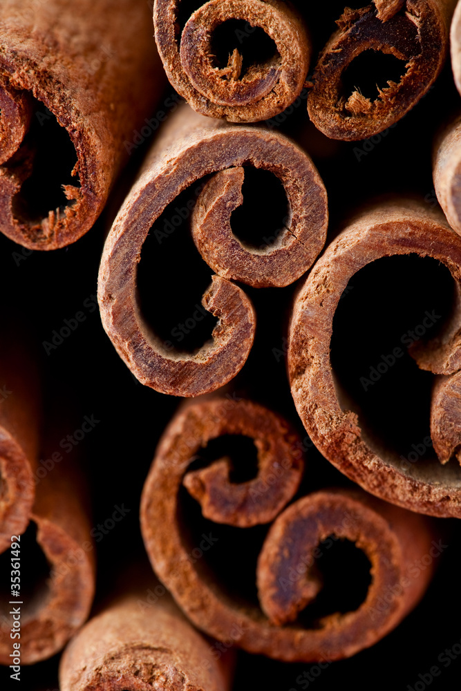 Cinnamon sticks