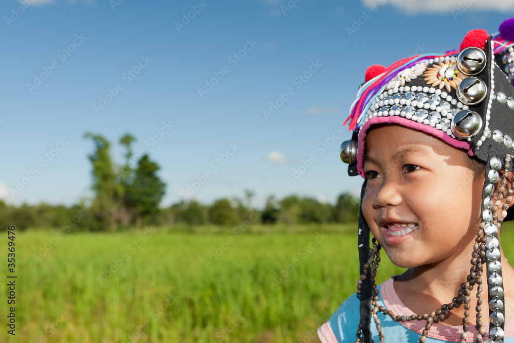 asiatischer Bub Akha asiatischer Bub Akha