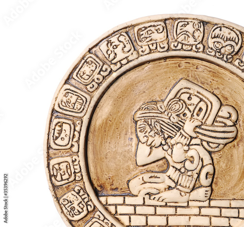 Calendario Maya aislado sobre fondo blanco. photo