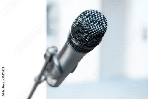 Microphone