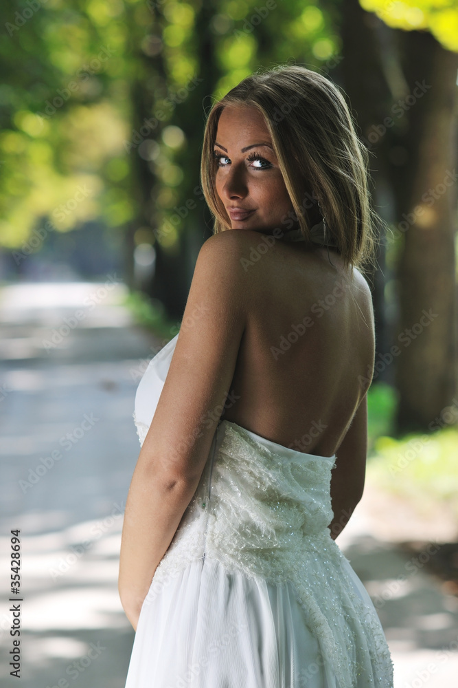 beautiful bride outdoor beautiful bride outdoor