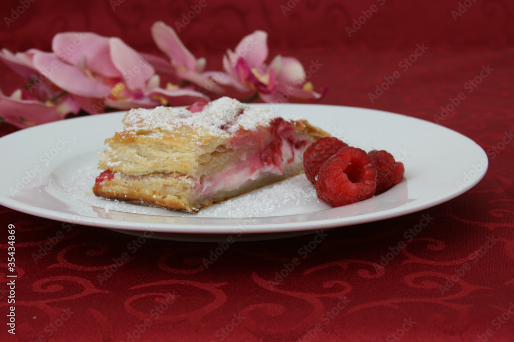 Himbeer-Topfenstrudel Himbeer-Topfenstrudel