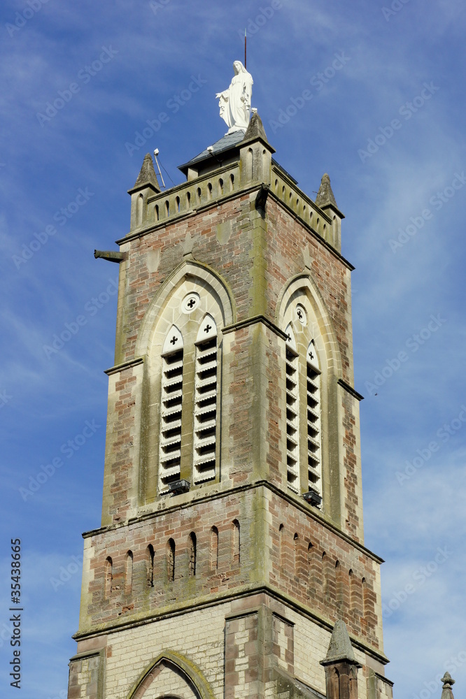 Obraz premium Clocher de l'église de Capdenac