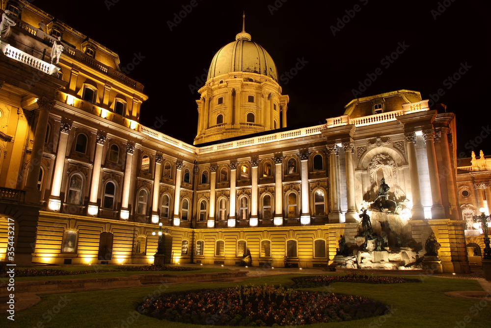 Naklejka premium Buda Castle in Budapest, Hungary