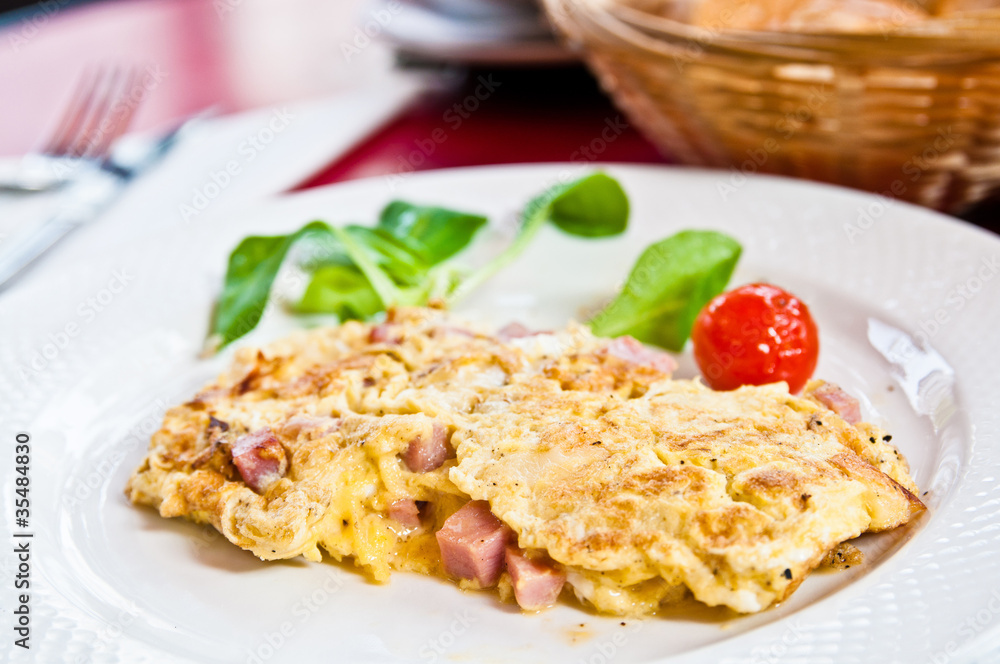 omelet with ham tomato and green salad omelet with ham tomato and green salad