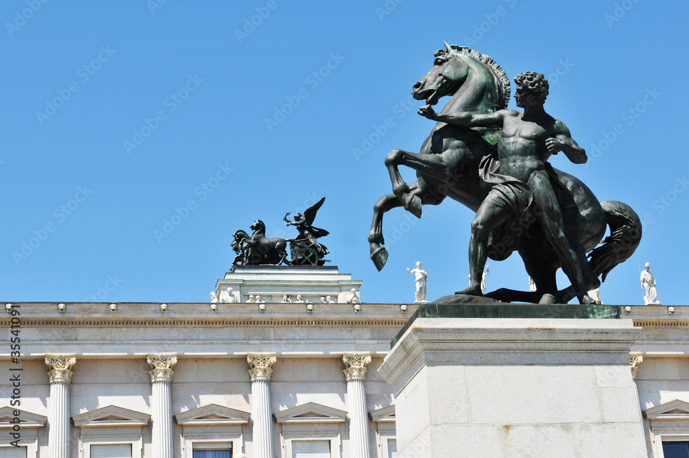 Obraz premium Historic building in Vienna