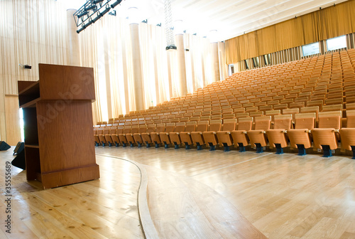 Obraz na płótnie empty lecture hall