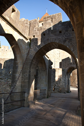 Puente de Narbona  en la entrada de Carcasona