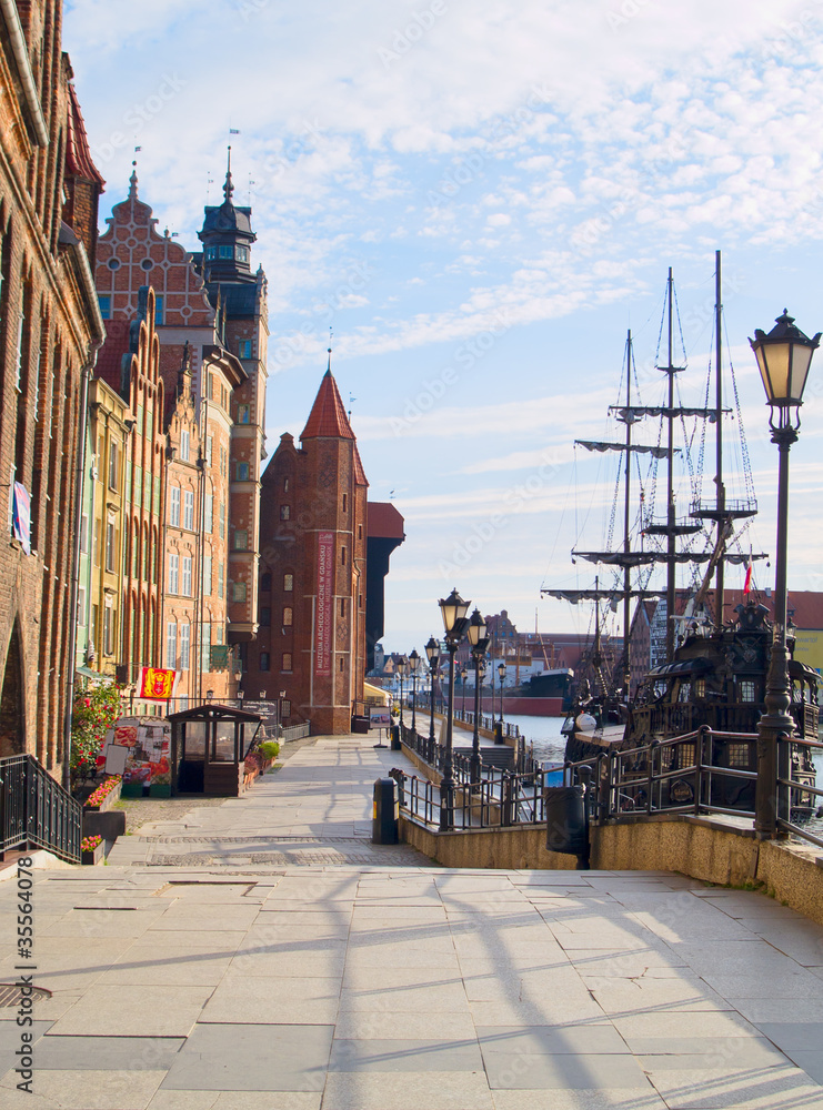 Obraz premium Embankment of Motlawa river, Gdansk