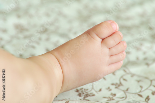 baby s  foot