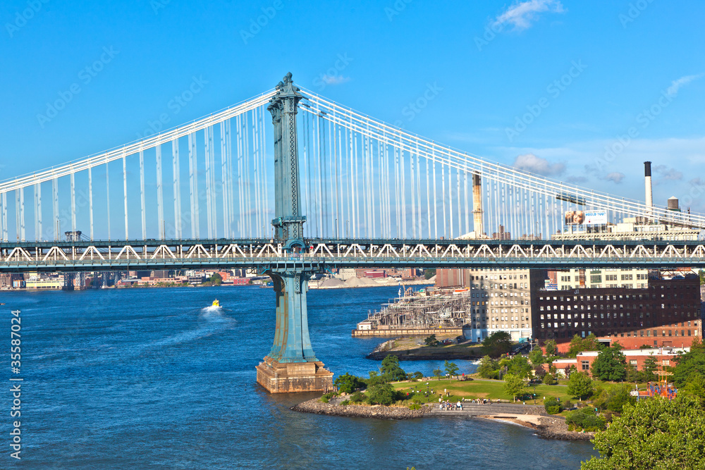 Fototapeta premium Brooklyn Bridge in New York