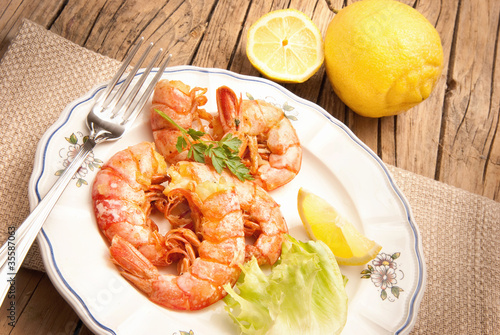 Obraz na plátně code di gamberi al limone e vino bianco