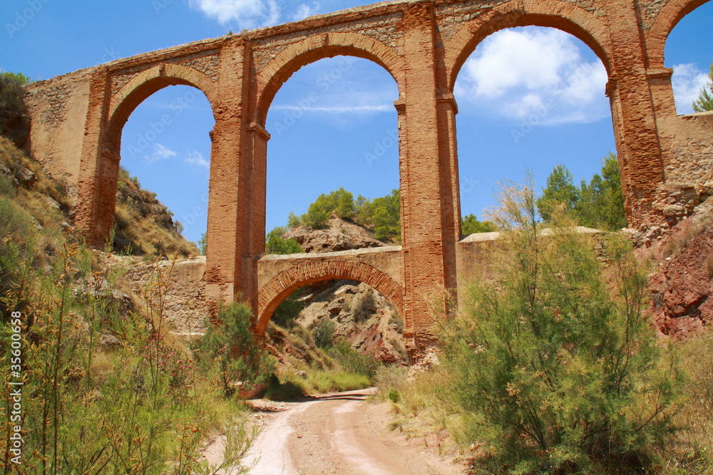 arcos  del Acueducto de los Cinco Ojos Aspe Alicante