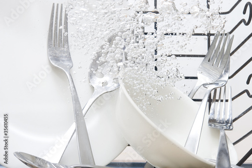 Washing flatware