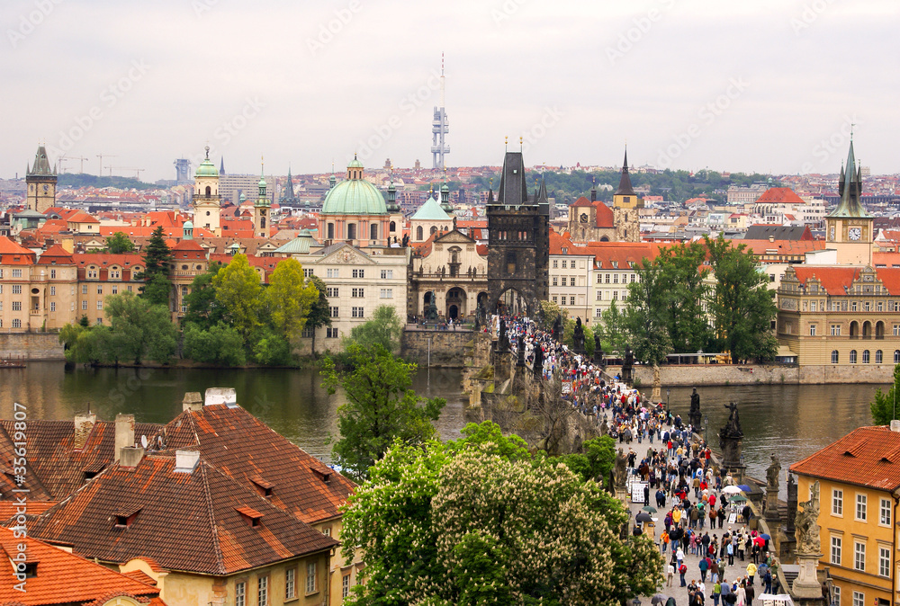 Fototapeta premium Scenic View of the famous Prague bridges