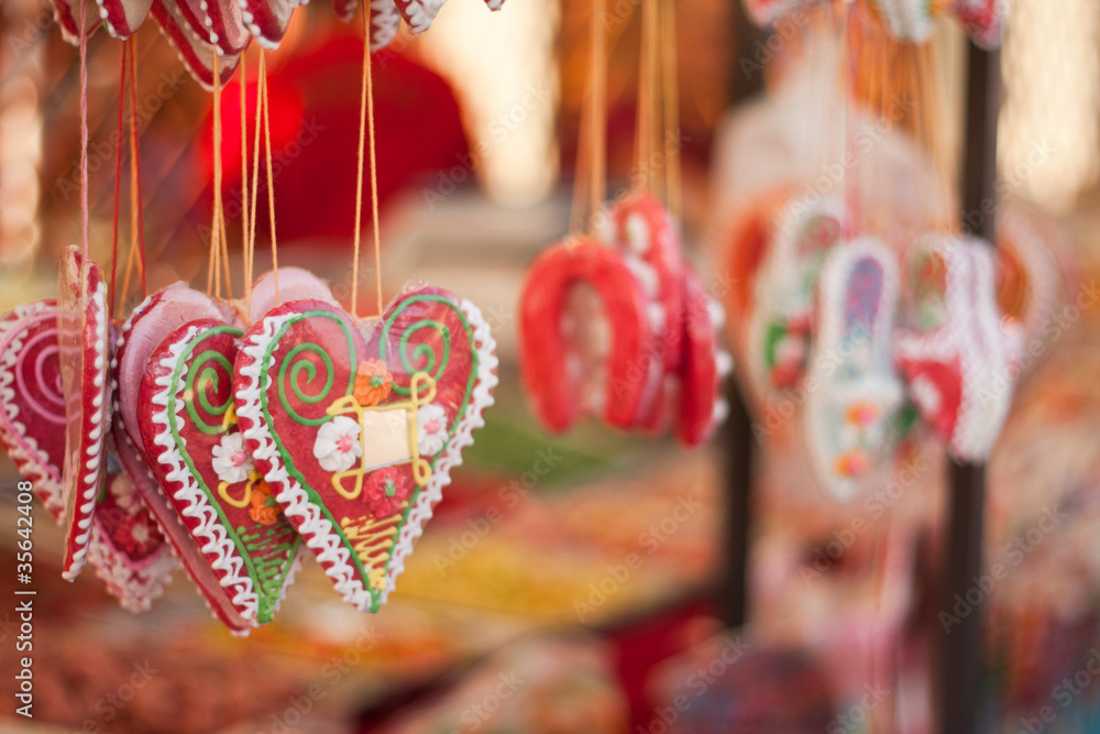 Gingerbread hearts