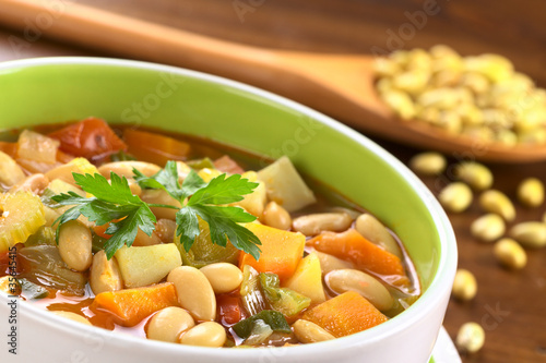 Vegetarian canary bean soup