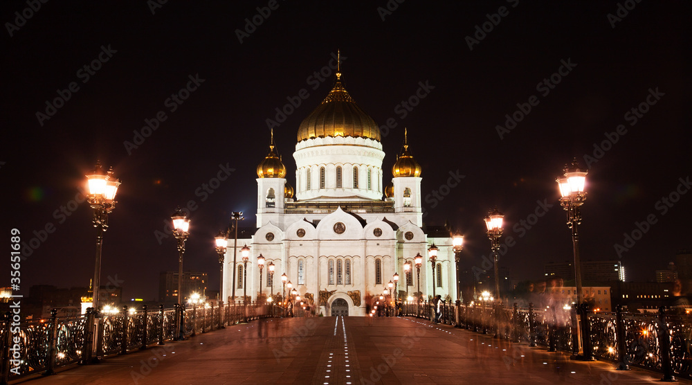 Cathedral of Christ the Savior at night, Moscow, Russia