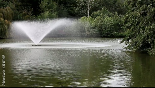 Wallpaper Mural jet d'eau Torontodigital.ca